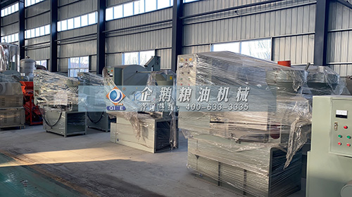 榨油機設(shè)備
